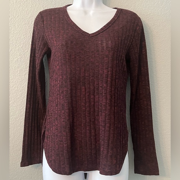 3/$20 Rue21 Ribbed Sheer Tunic - Picture 1 of 9